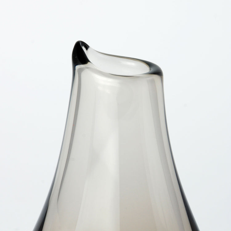 Vase, designed by Miroslav Klinger, ZBS, 1950s/60s.